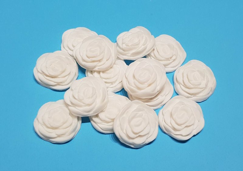 14x Sugar Icing Fondant Edible White Roses Cupcake Toppers Cake Decorations — photo 1