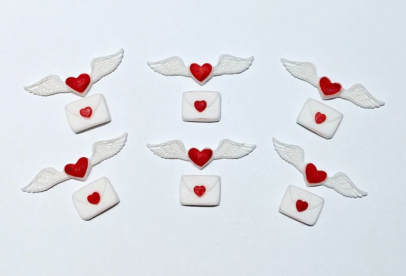 12x Valentine's Edible Cupcake Toppers Cake Decorations — photo 1