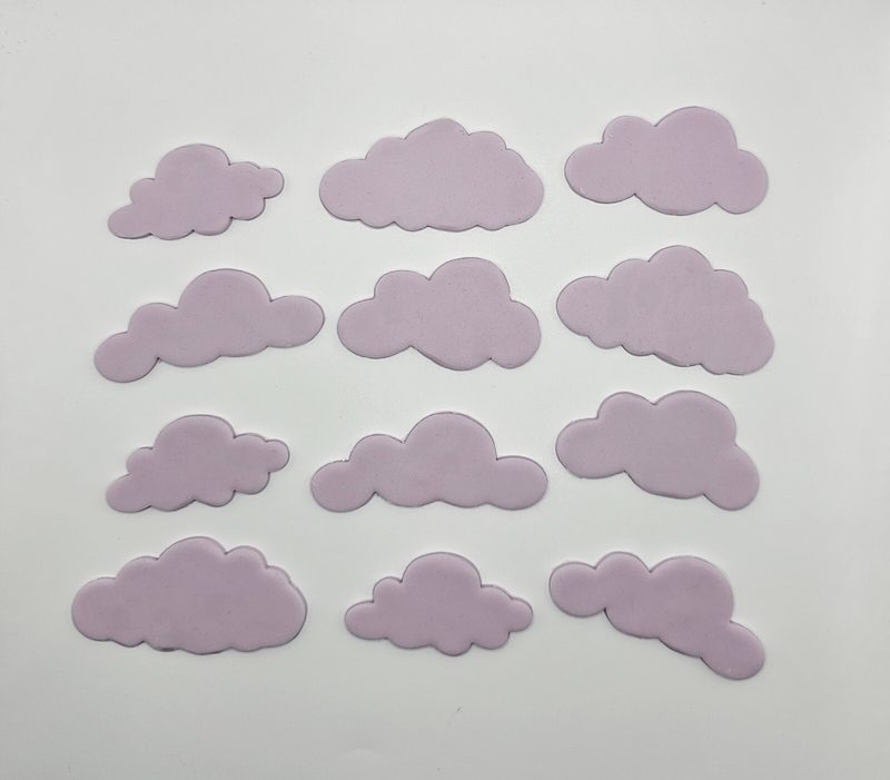 12x Lilac Cloud Edible Fondant Cupcake Toppers Cake Decorations — photo 1